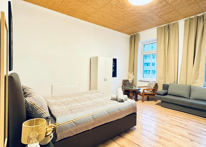 For 3 Steps From Fac Platz *