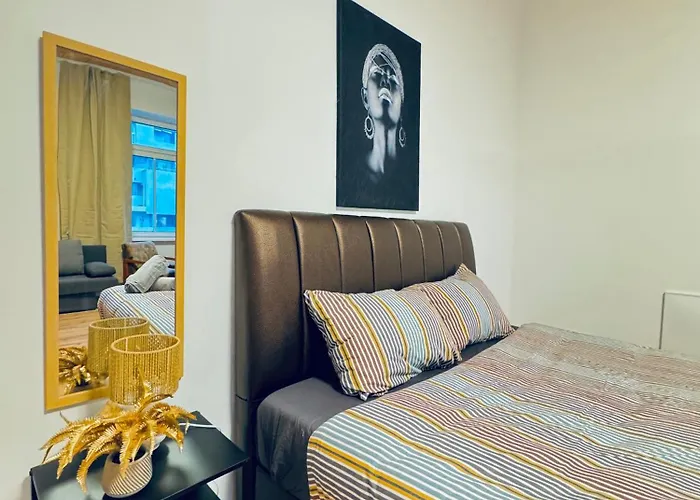 For 3 Steps From Fac Platz *